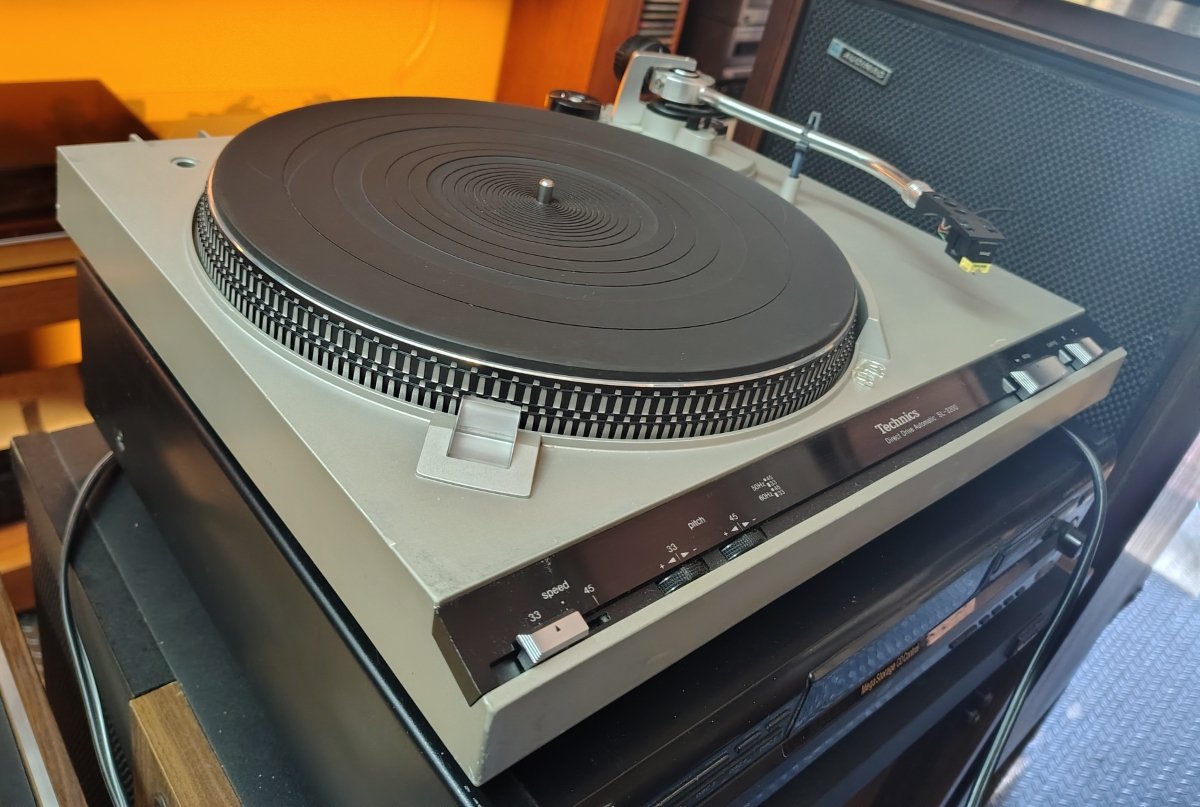 technics-sl3200